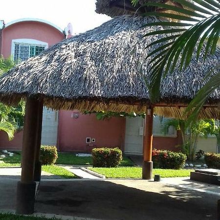 Casa Con Alberca!! Ixtapa Zihuatanejo Apartment Exterior photo