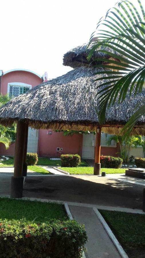 Casa Con Alberca!! Ixtapa Zihuatanejo Apartment Exterior photo